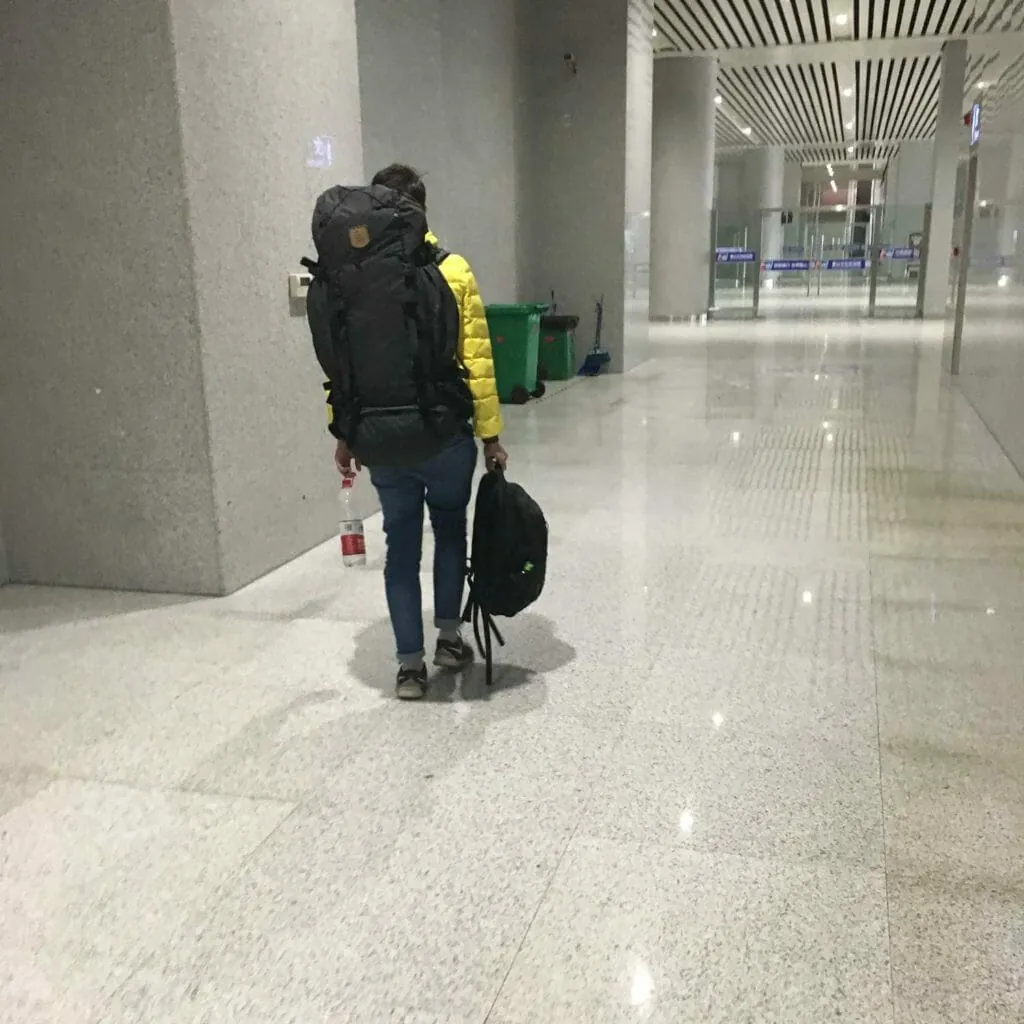 Huangshan-Tim-Sum-in-Huangshan-Treinstation-4