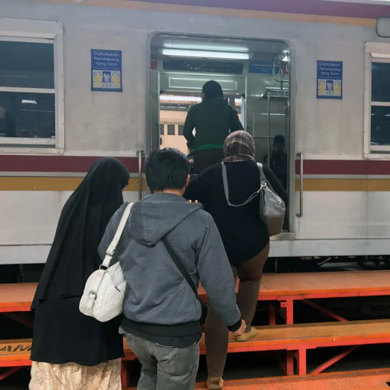 Jakarta-Station-Train-02