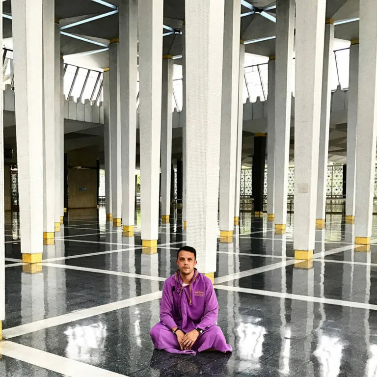 Kuala-Lumpur-National-Mosque-03