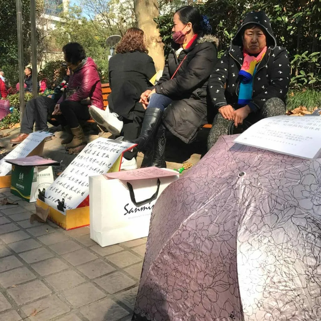 Shanghai-Marriage-Market-2